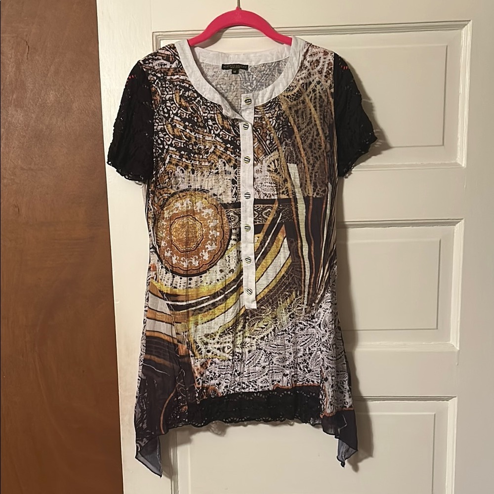 Alberto Makali Black and Tan Asymmetrical Buttoned Top